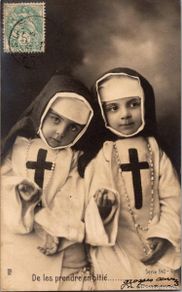 Postais: Dos Niñas Vestidas de Monja - Fotográfica - 138x86mm - Reverso sin dividir